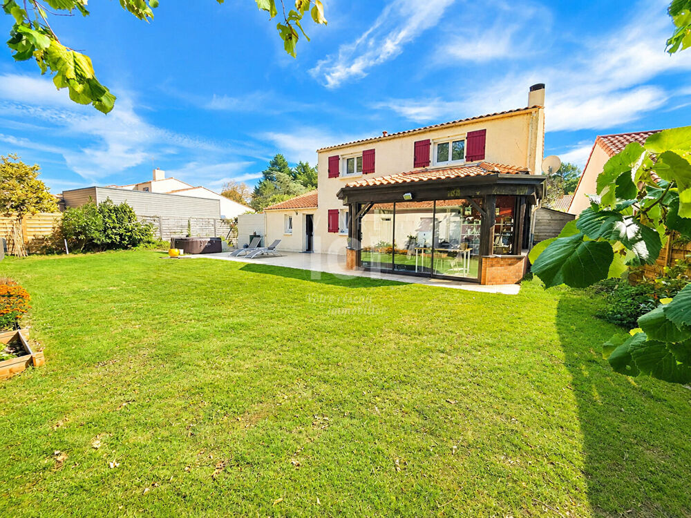 Vente Maison Maison Bouaye 7 pièce(s) 160 m2 Bouaye