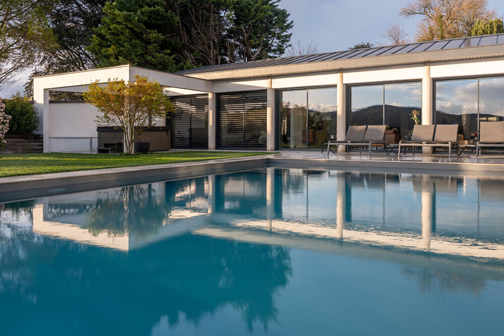 VILLA CONTEMPORAINE DE PRESTIGE : 256m² sur parcelle 913m² - Panorama exceptionnel sur la Vallée du Rhône