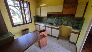 Vente Maison Maison familiale au calme dans quartier prisé des Angles - 5 chambres / garage et jardin piscinable Les angles