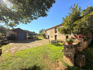  Maison  vendre 7 pices 330 m