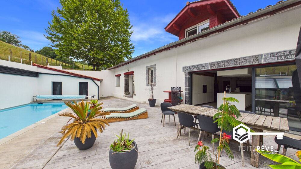 Ferme basque rénovée avec piscine à 10 min d'Hasparren