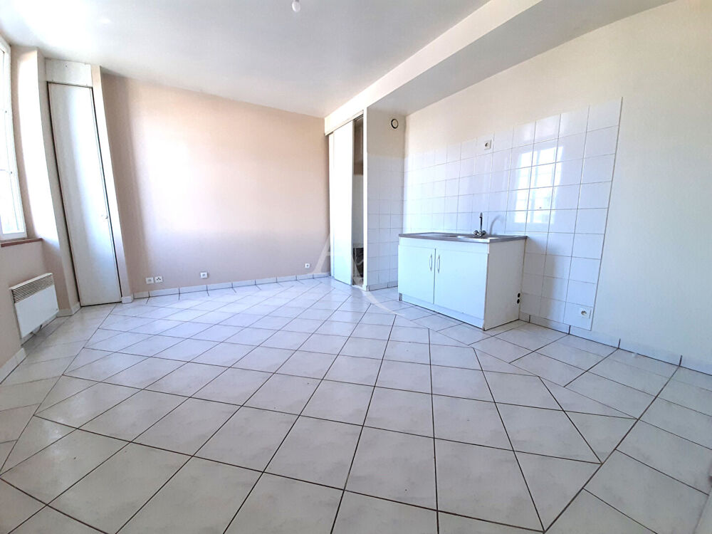 Appartement Sainte Genevieve Des Bois 2 pièce(s) 30 m2