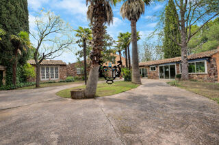  Maison � vendre 8 pi�ces 233 m�