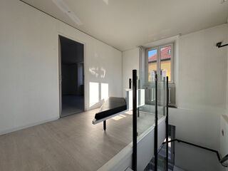  Immeuble � vendre 9 pi�ces 214 m�