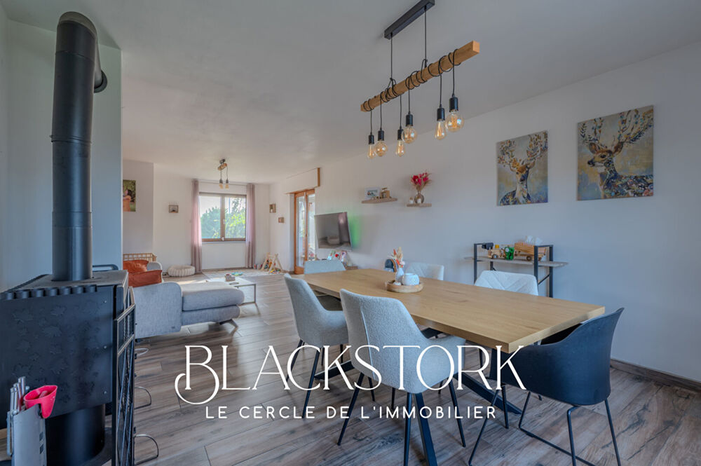Maison familiale 6 pièces - 165 m² - 4 chambres - Terrain 9,53 ares
