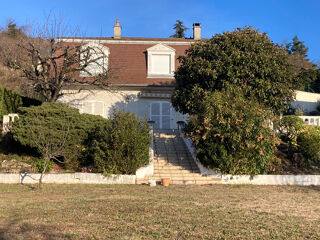  Maison � vendre 7 pi�ces 212 m�