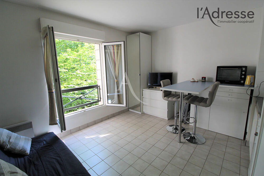 Location Appartement PUTEAUX  STUDIO Meublé 19 m² avec cave Puteaux