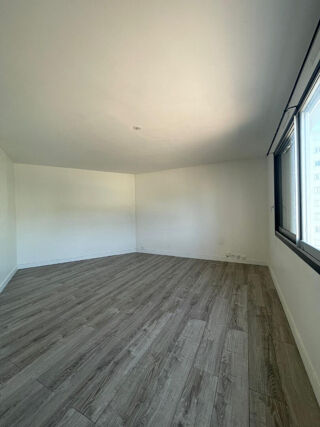  Appartement à louer 1 pièce 35 m²