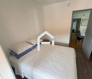  Appartement à louer 5 pièces 80 m²