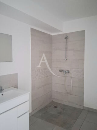 Appartement � louer 3 pi�ces 64 m�