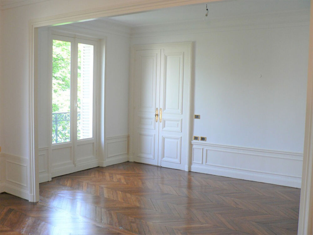 Vente Appartement VIAGER LIBRE - RARE A LA VENTE Paris 8