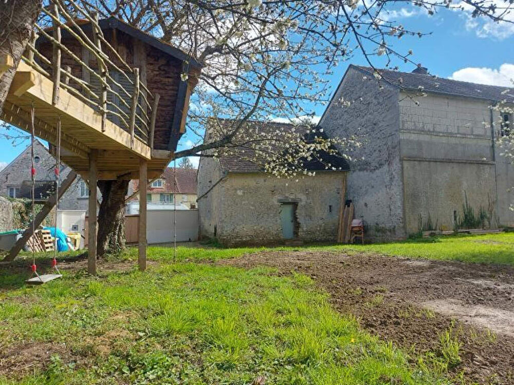 Vente Maison ENSEMBLE IMMOBILIER A RESTAURER  BEAU POTENTIEL MAISON DE CARACTERE DE 200 M. Chaussy