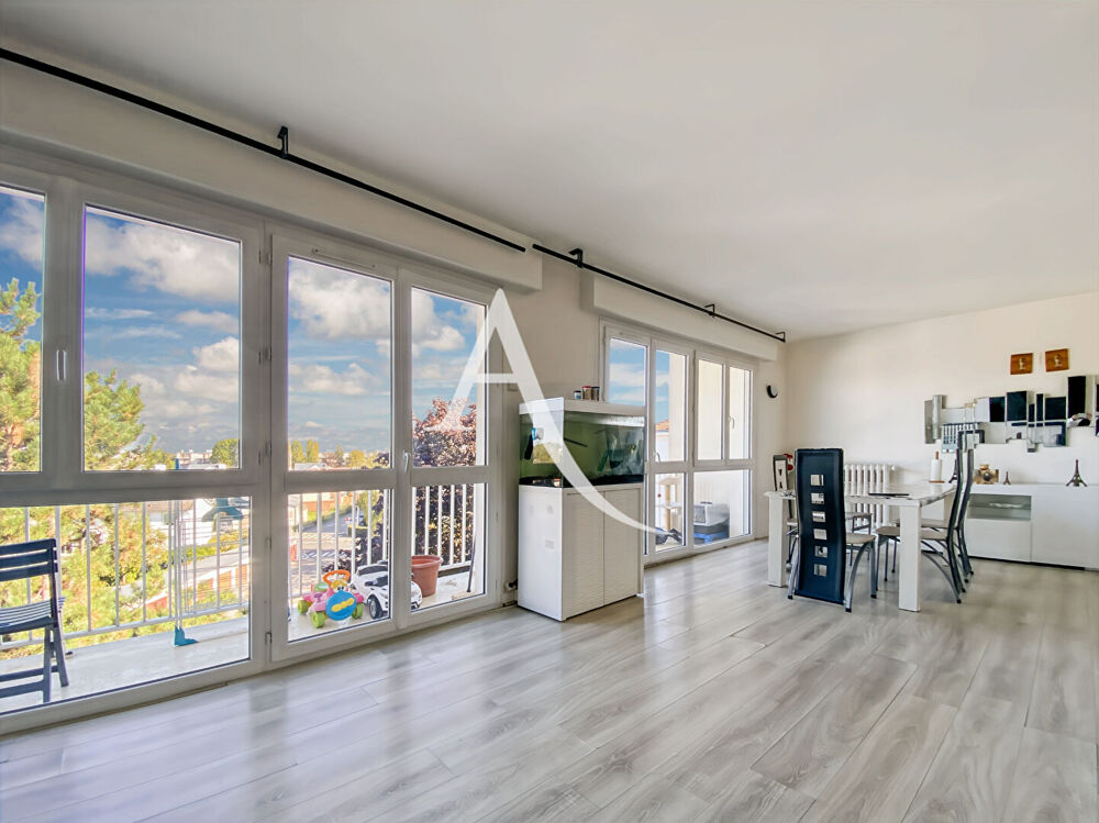 Vente Appartement Appartement Bois D Arcy 4/5 pièce(s) 79 m2 Bois d arcy