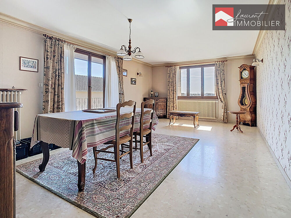 Maison sur sous sol complet, 4 chambres, garages - 01570 MANZIAT