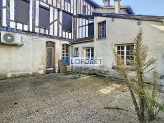  Immeuble � vendre 6 pi�ces 326 m�