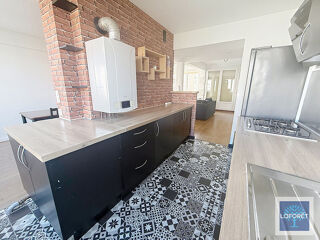  Appartement à louer 3 pièces 72 m²