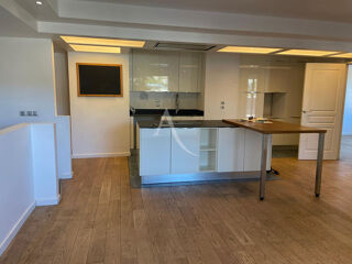  Appartement � vendre 6 pi�ces 137 m� Cannes