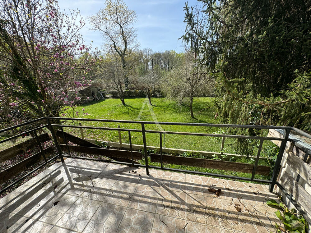 Vente Maison Maison Monein 7 pice(s) 130 m2  avec terrain 2288m, 2 garages et dpendance Pau