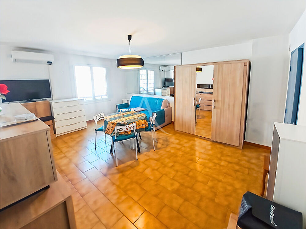 Vente Appartement CARQUEIRANNE STUDIO AVEC PARKING CENTRE Carqueiranne