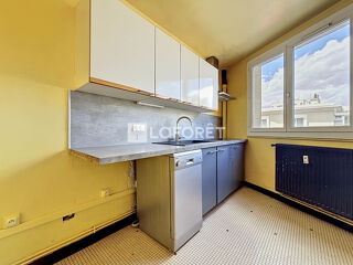  Appartement à louer 2 pièces 56 m²