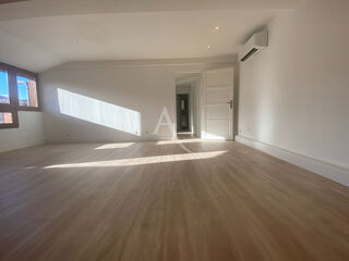  Appartement à louer 3 pièces 64 m²