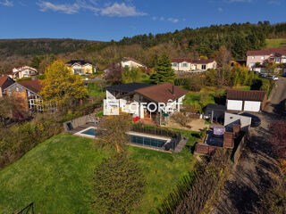  Maison � vendre 6 pi�ces 204 m�