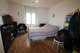  Immeuble à vendre 9 pièces 168 m²