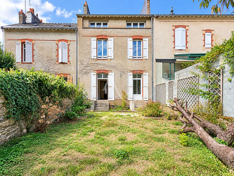   Maison  de ville Nantes Saint Felix 7 pièces 145 m2 - jardin - garage Maison - 7 pièce(s) - 145 m²
