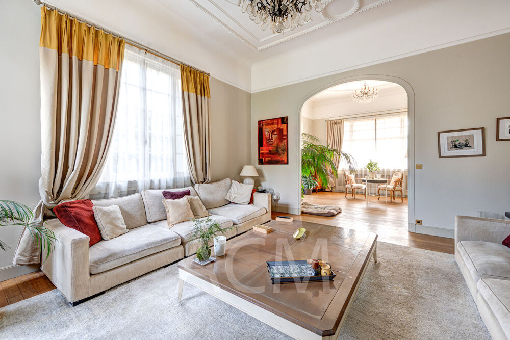 Vente Villa Maison - Maisons-Laffitte - 9 pièces - 350 m2 habitable - 6 chambres - Parc Maisons laffitte