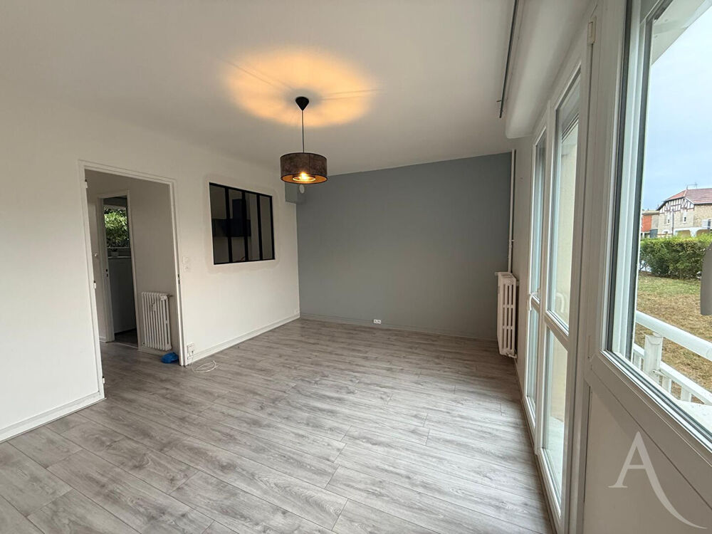Studio de 29,27 m² Mondeville - Commerces et bus au pied de la résidence