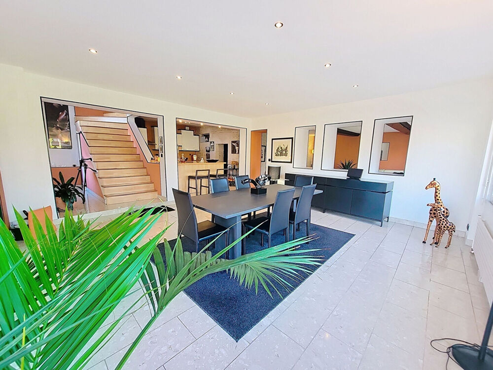 SAINT AUBIN D'ARQUENAY - maison de 6 pièce(s) 200 m2