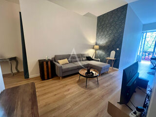  Appartement à louer 2 pièces 63 m²