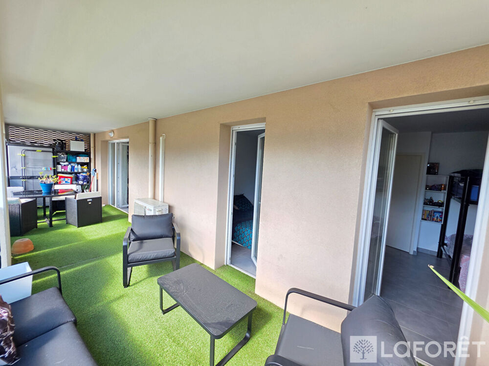 Vente Appartement 3 pièces résidence avec piscine Carros
