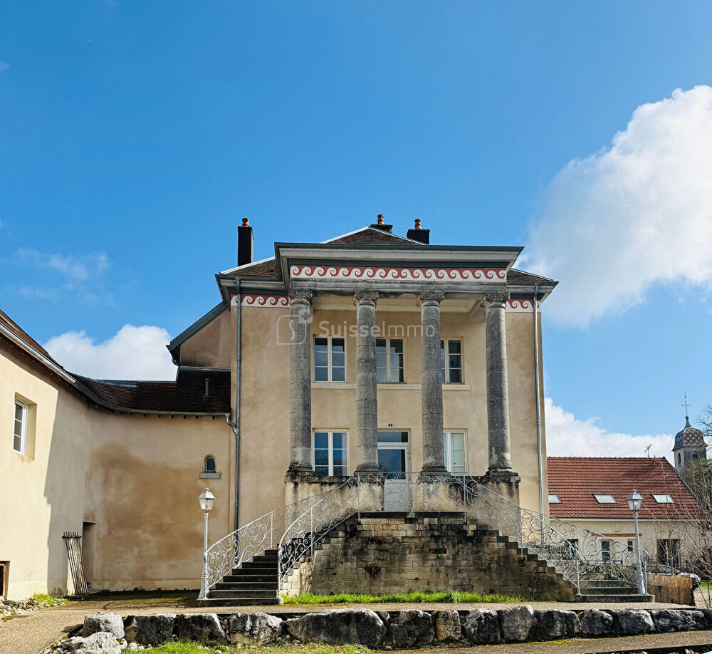 Vente Appartement Dans un Ancien Château appartement 84 m² + Terrasse / Cave voûtée/Parking Les auxons