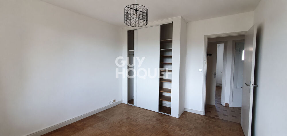 Vente Appartement Appartement 4 pièces lumineux avec grand balcon et stationnement Aubenas