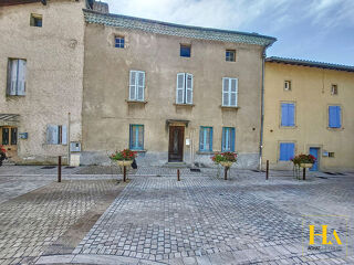 Maison  vendre 8 pices 200 m