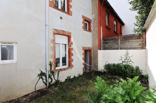  Immeuble à vendre 6 pièces 108 m²