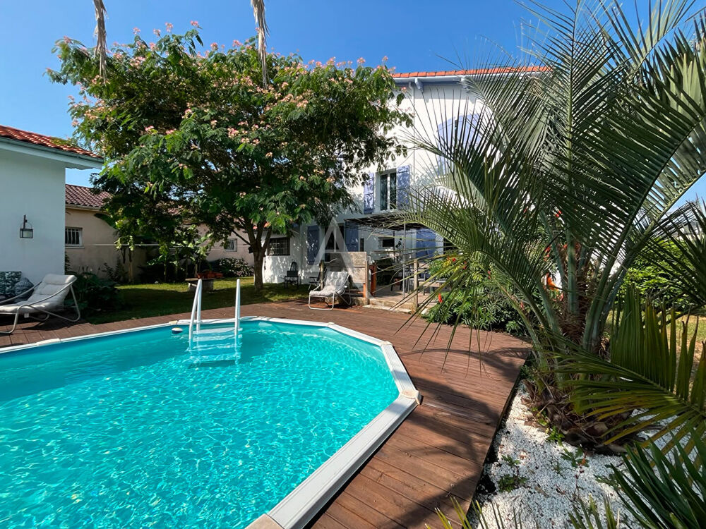 Maison Architecte de 158m2 -T7 - 5 chambres-Garage, Dépendances et Piscine