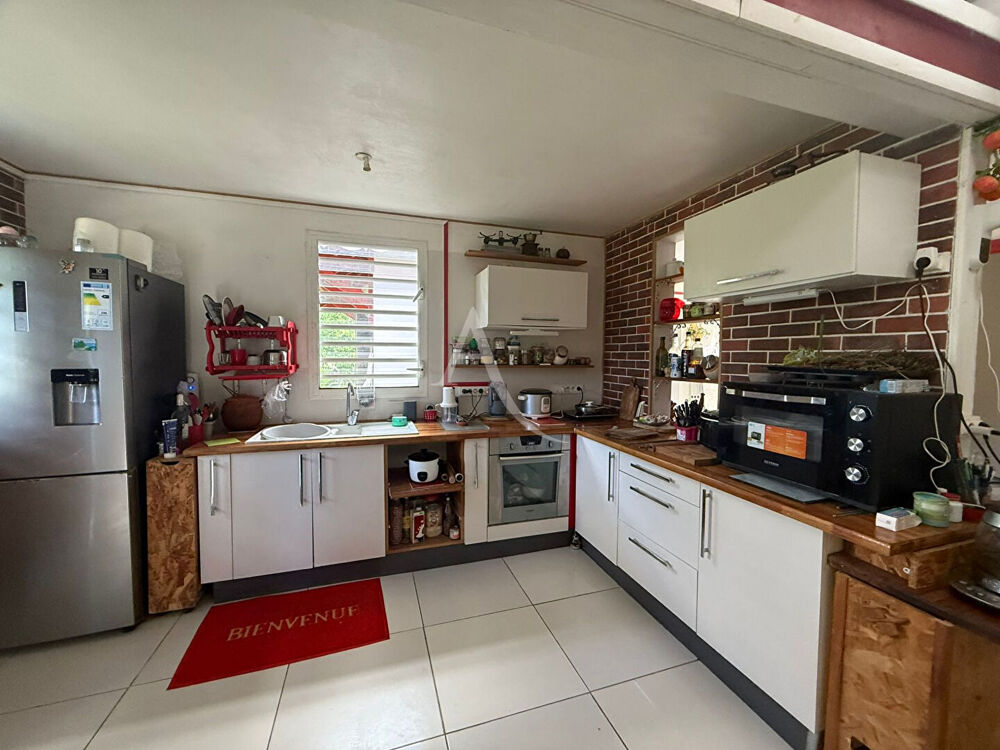 Charmante maison en bois à Sainte-Anne