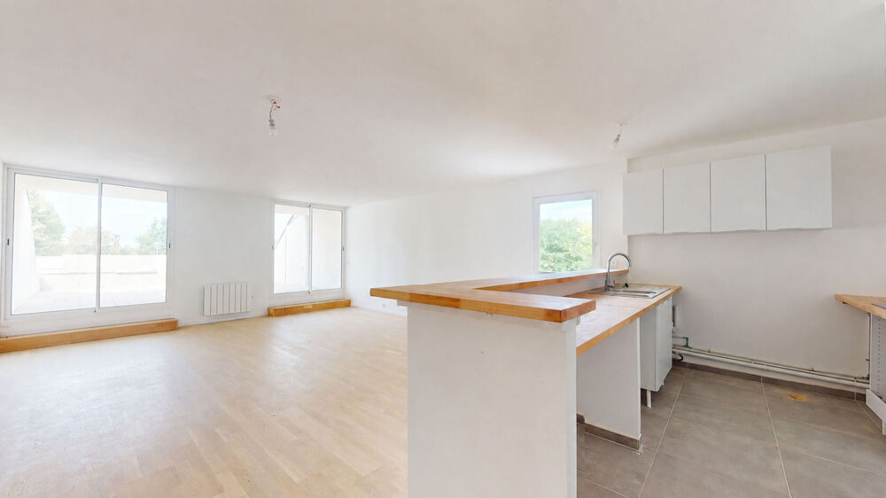 Appartement 4 pièce(s) 112 m2 avec immense terrasse!