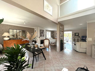  Maison � vendre 8 pi�ces 248 m�