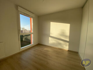  Appartement � louer 4 pi�ces 75 m�