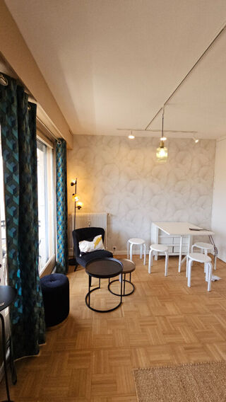  Appartement à louer 1 pièce 27 m²
