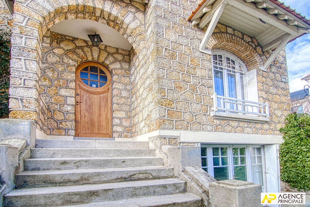 � vendre  Maison Versailles (78000)