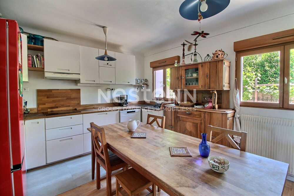 Maison Massy 160 m² habitables édifiée sur terrain représentant 365 m²