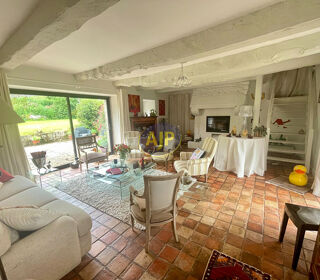  Maison � vendre 8 pi�ces 225 m�