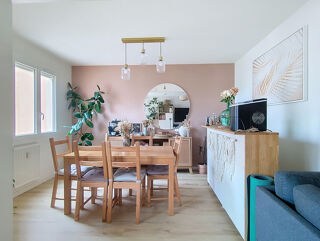  Appartement à louer 4 pièces 94 m²