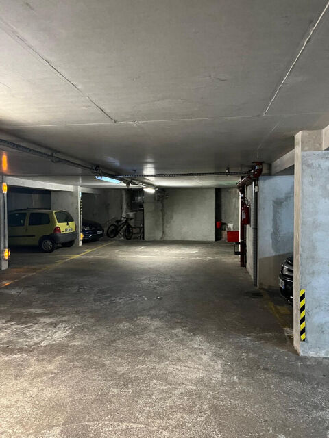  Parking / Garage � louer 12 m�