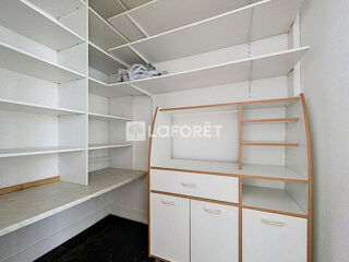  Appartement à louer 3 pièces 76 m²