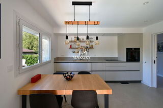  Maison  vendre 6 pices 176 m